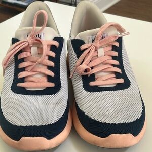 Kizik Athens Bahama Slip-on Sneakers